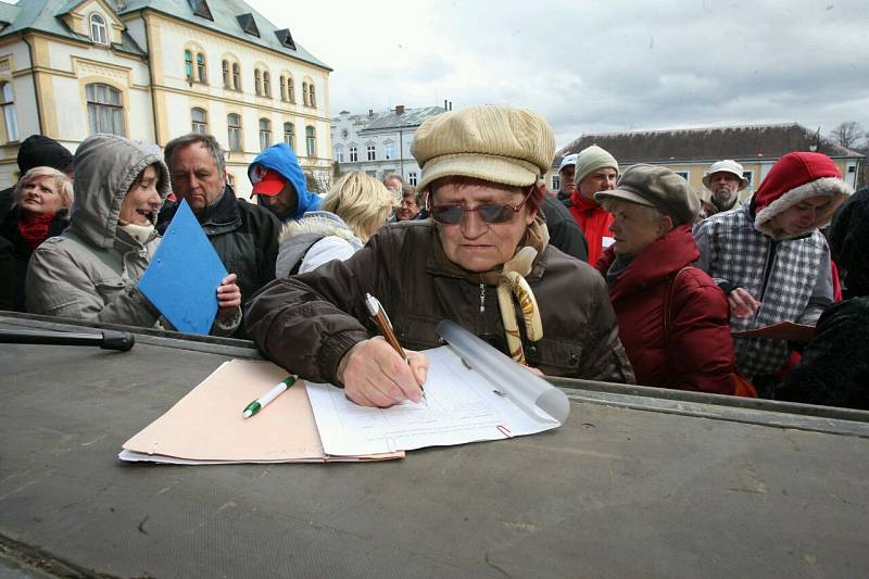 Demonstrace ve Varnsdorfu 31. března 2012.