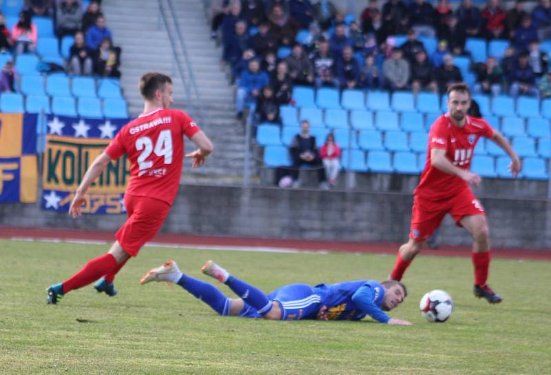 REMÍZA. Varnsdorf (v modrém) hrál s Vítkovicemi 0:0.