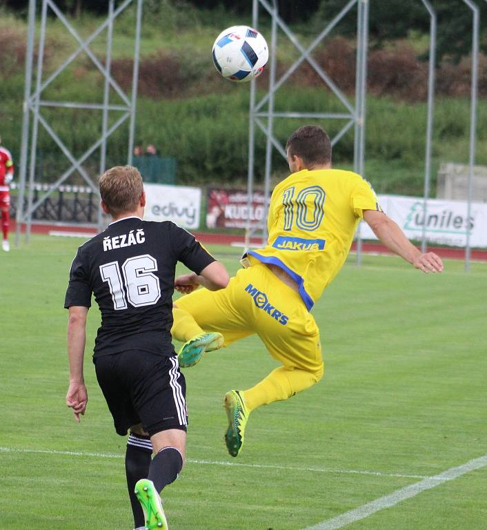 PORÁŽKA. Varnsdorf doma prohrál s Českými Budějovicemi 2:3.