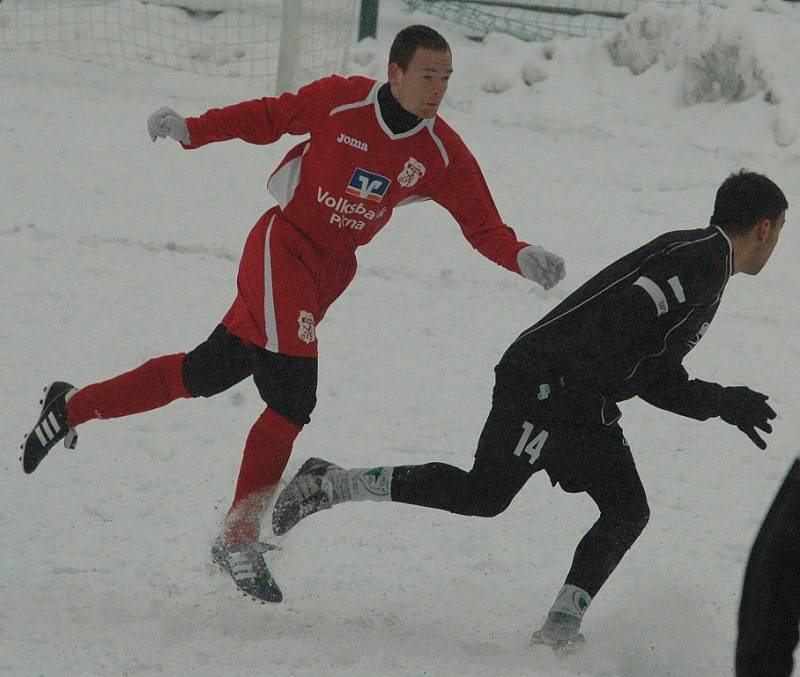 FOTBALISTÉ VILÉMOVA (v černém) porazili německý 1. FC Pirna 6:3.
