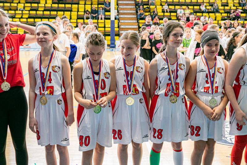 Slavnostní zakončení Vividbooks Národního finále U 11 dívek v basketbalu. Vítězství urvaly dívky z Hradce Králové.