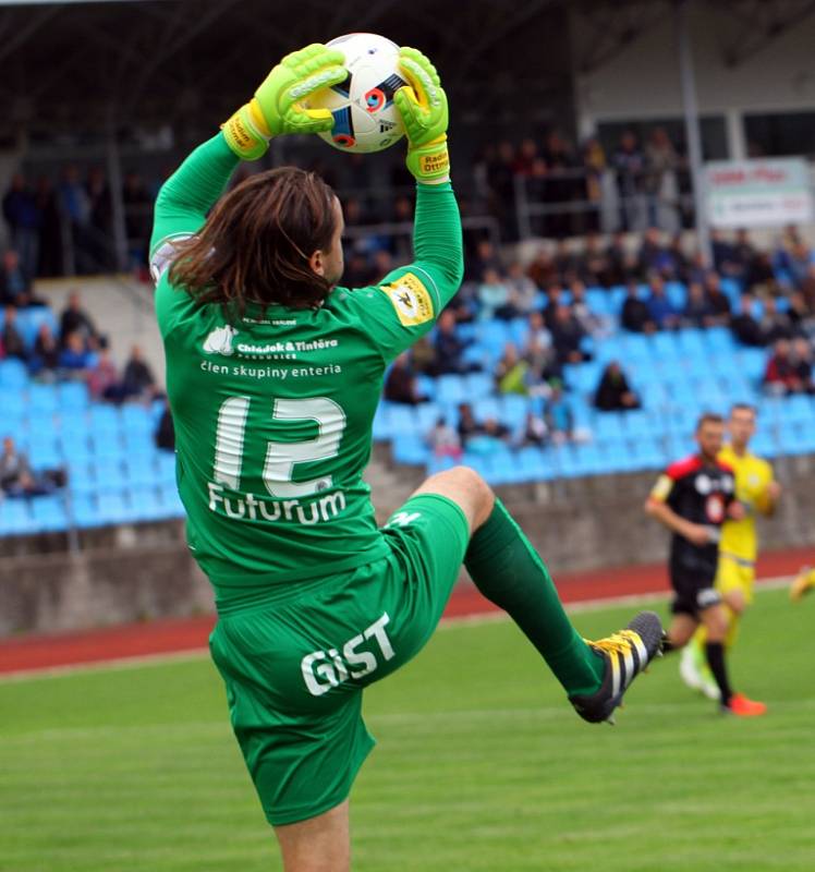 VARNSDORF doma remizoval s Hradcem Králové 1:1.