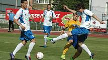 FNL, 30. KOLO. FK Ústí nad Labem (bílé dresy) vs. FK Varnsdorf.