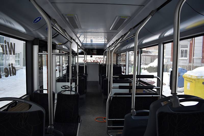 Děčínský dopravní podnik zkouší elektrobus Solaris.