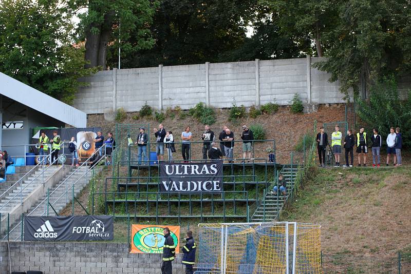 VÍTĚZSTVÍ. Varnsdorf (v modrém) porazil Hradec Králové 1:0.