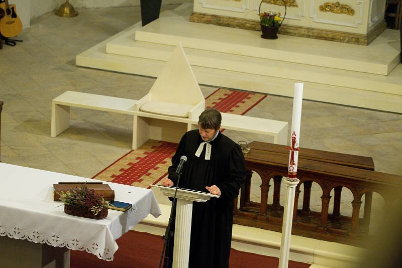 Na Šluknovsku vstoupil do služby nový evangelický farář.