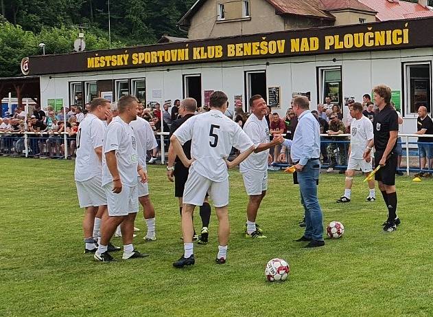 Fotbalový klub v Benešově nad Ploučnicí slavil stoleté výročí. Dorazil i Sigi Team.