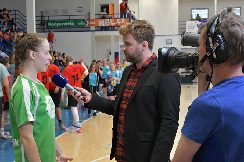 FINÁLOVÉ BOJE. Sportovní liga základních škol má za sebou finále v basketbalu.