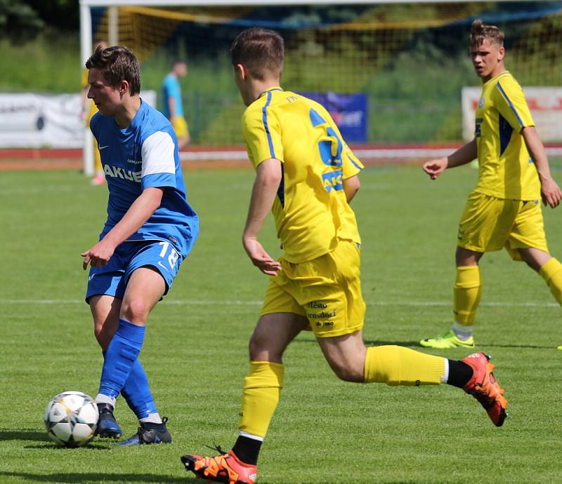 STARŠÍ DOROST Varnsdorfu porazil Českou Lípu 5:2.