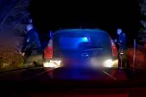 Policie pronásledovala 26letého řidiče v Děčíně