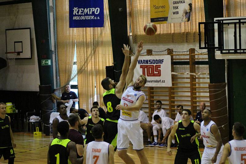 OSLAVY. Basketbalový Varnsdorf slavil 70 led od založení klubu.