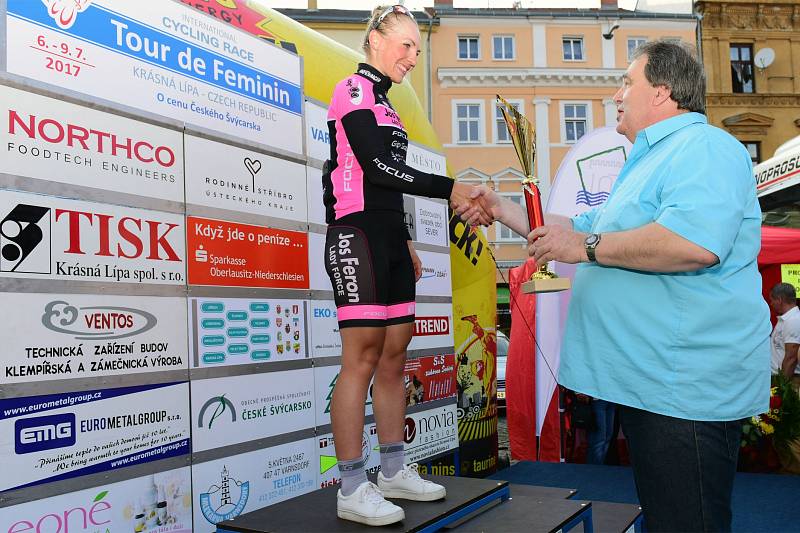 TOUR DE FEMININ - snímky z třetí a čtvrté etapy.