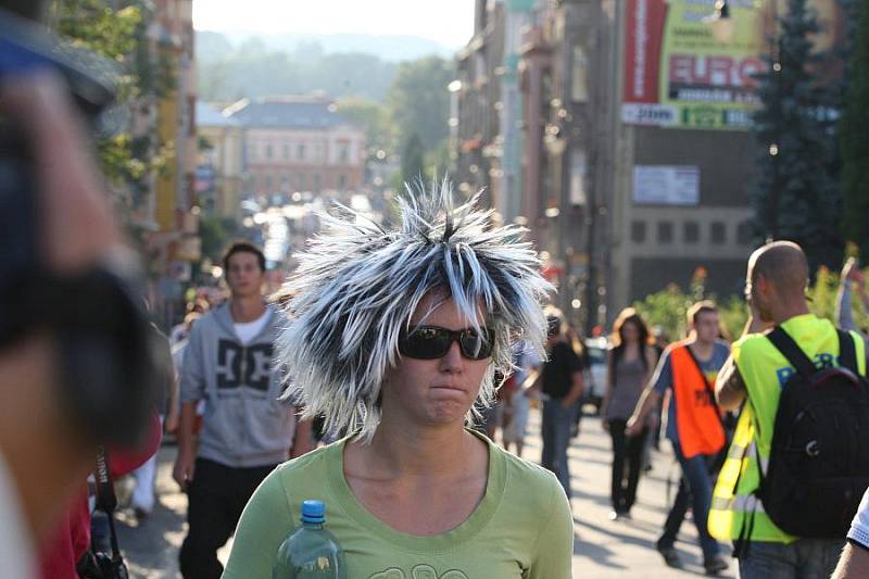 Demonstrace a potyčky ve Varnsdorfu 