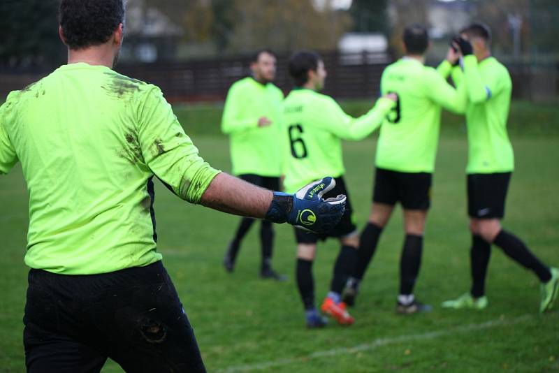 Horní Podluží (světlé dresy) doma porazilo Boletice nad Labem 4:1.