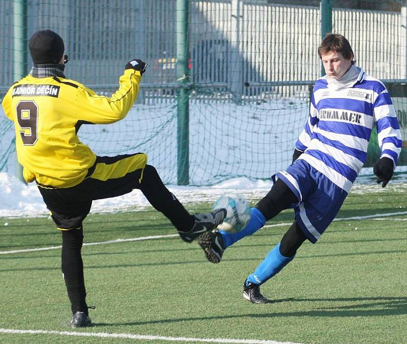 JUNIOR (ve žlutém) roztřílel Českou Lípu B 6:0. 