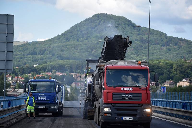 Rekonstrukce Nového mostu. Červenec 2022.