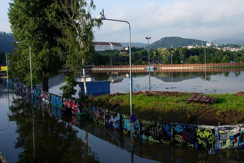 Atletický stadion v Děčíně v roce 2013.