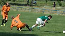 ČESKÁ KAMENICE (oranžové dresy) porazila Pokratice 3:1.