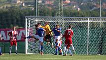 Fotbalisté Modré (modré dresy) překvapili v Srbicích výhrou 3:1.