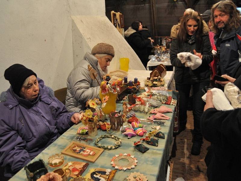 Tradiční Svatojiřetínský Advent na faře v Jiřetíně pod Jedlovou.