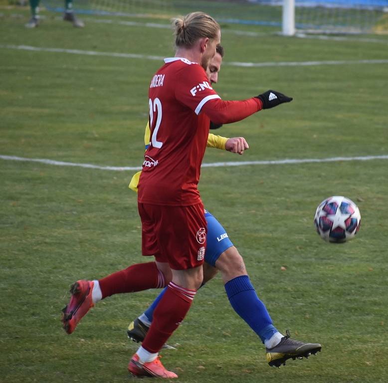 Fotbalisté Varnsdorfu doma udolali poslední Vyšehrad 1:0.
