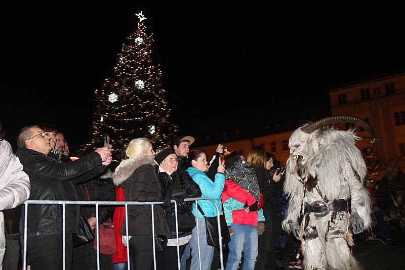 Krampusáci pouštěli v Děčíně hrůzu.