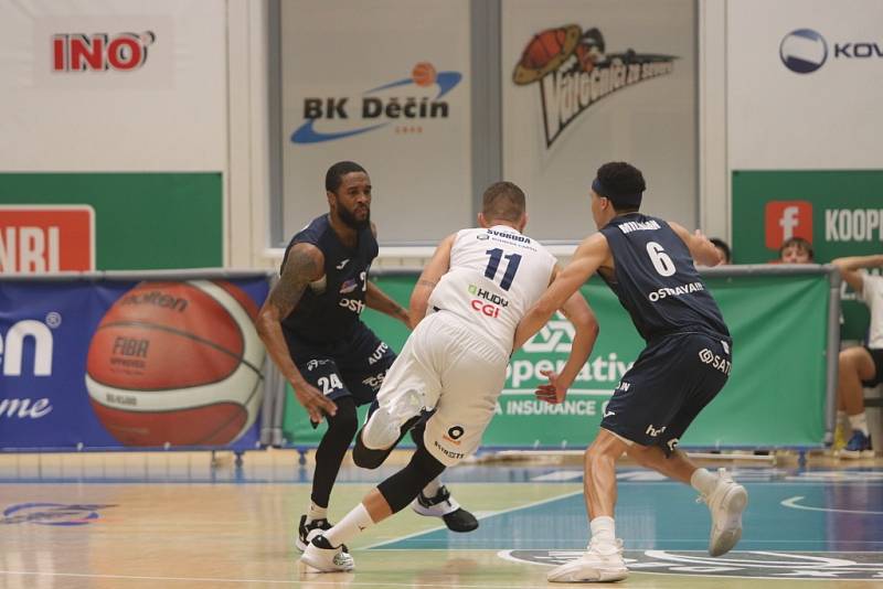 Basketbalisté Děčína doma porazili Ostravu a nadále drží v Kooperativa NBL první místo.