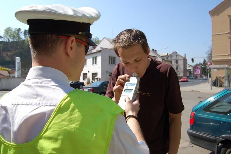 Řidiči byli vzorní, policejní hlídka neodhalila ani jednoho pod vlivem alkoholu.