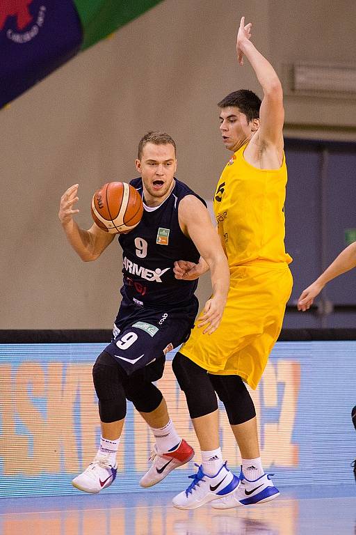 BASKETBALISTÉ DĚČÍNA prohráli v Opavě 81:91.