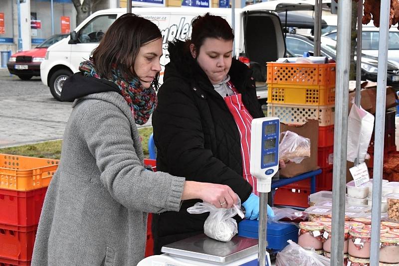 Zabijačkové trhy provoněly Masarykovo náměstí v Děčíně.