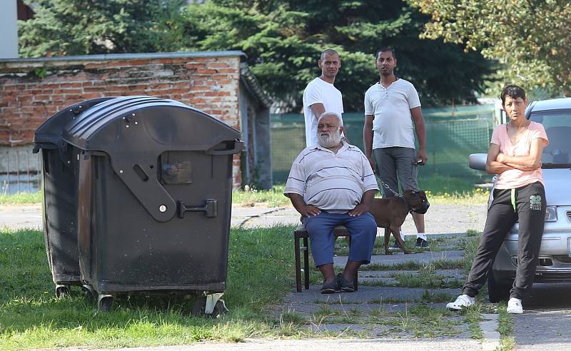 Lidé žijící na sídlišti si stěžují hlavně na hluk. 