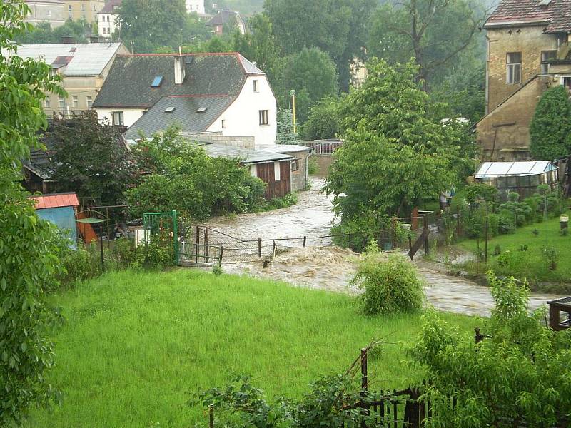 Žižkova ulice v Benešově nad Ploučnicí během červencových bleskových povodní