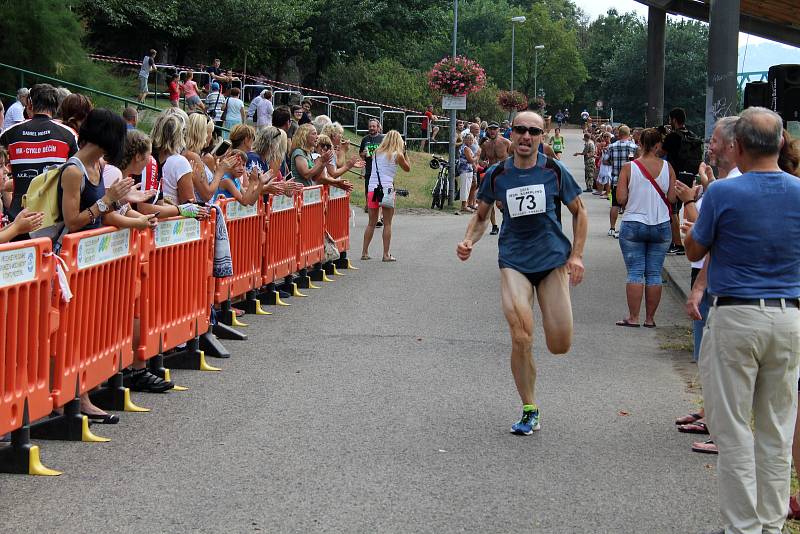 Triatlon Železný knedlík 2018 absolvovalo téměř 120 závodníků.