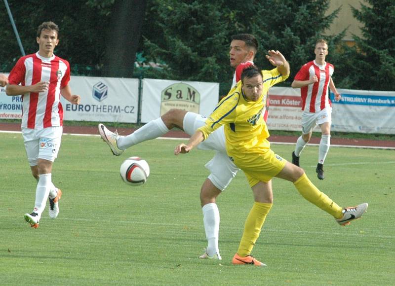 VARNSDORF (ve žlutém) doma remizoval se Žižkovem 0:0.