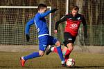 REMÍZA. Varnsdorf (v modrém) remizoval s Táborskem 1:1.