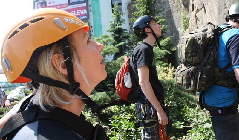 VIA FERRATA neboli Železná stezka vznikla v Děčíně na skále pod Pastýřskou stěnou. 