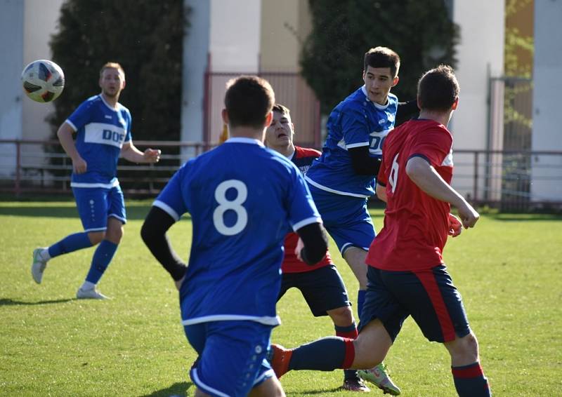 I.B třída: Junior Děčín - Chlumec 8:1