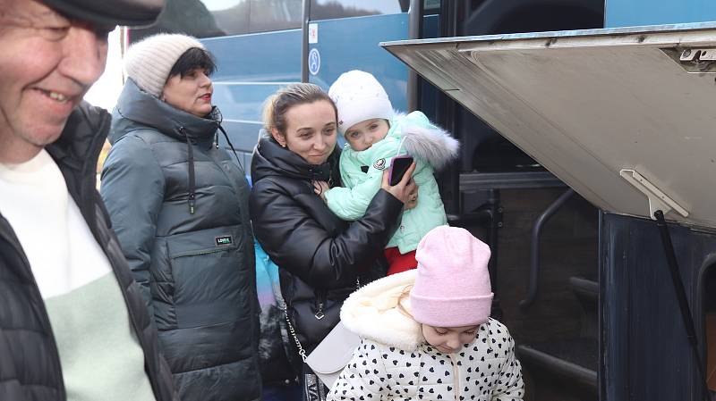 První uprchlíci z Ukrajiny na Šluknovsku. Ilustrační foto.