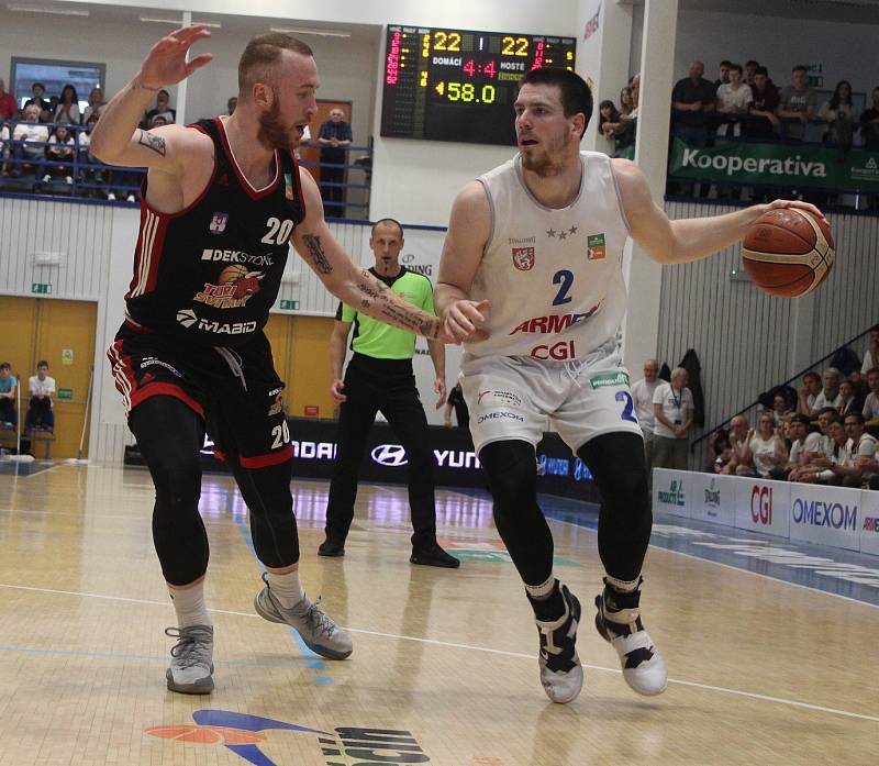 Basketbal play-off šestý zápas semifinále Děčín Svitavy