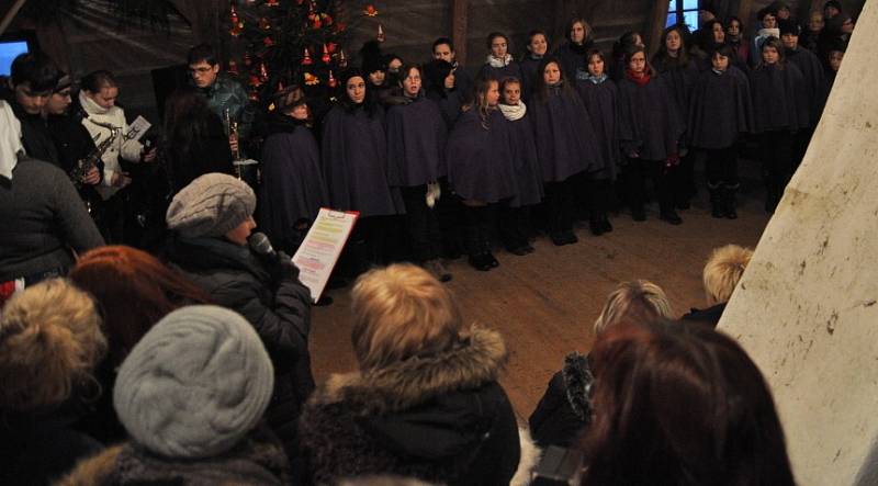 Tradiční Svatojiřetínský Advent na faře v Jiřetíně pod Jedlovou.