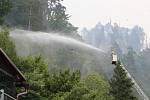 Lesní požár a hasiči ve Hřensku. Úterý 26. července