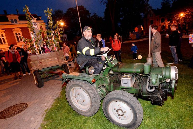 Tradiční Rampušačka přilákala ve Varnsdorfu davy lidí.