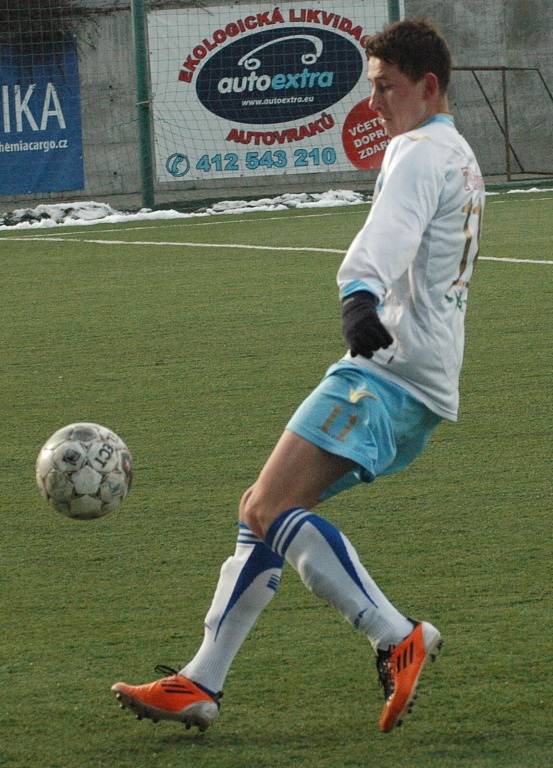 PARÁDA! Junior Děčín (světlé dresy) doma porazil 3:1 Horní Jiřetín.