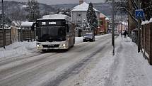 Děčín zasypal v noci na pondělí 8. února sníh.