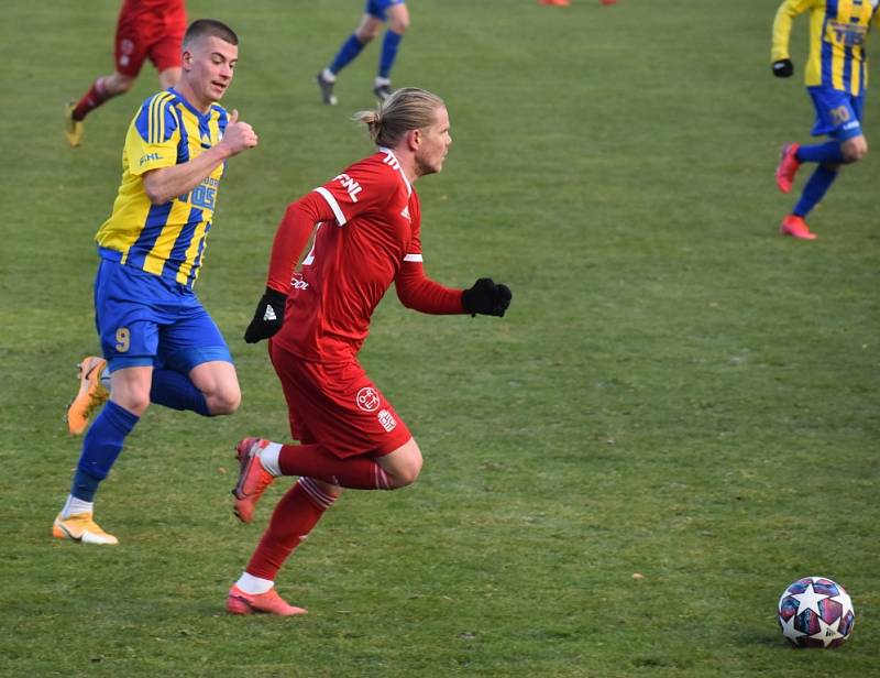 Fotbalisté Varnsdorfu doma udolali poslední Vyšehrad 1:0.