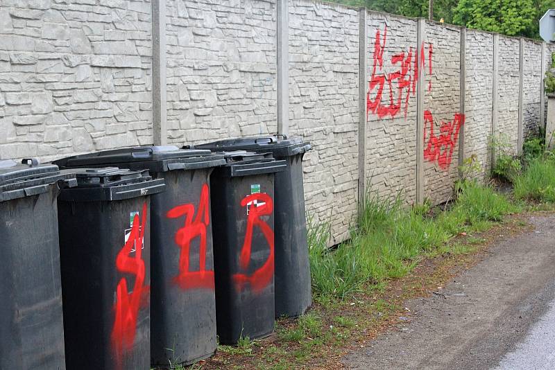 Graffiti v Březové ulici.