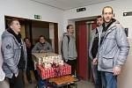 Tento týden vyrazili hráči BK Děčín do děčínské nemocnice. 