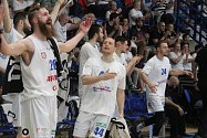 RADOST. Basketbalisté Děčína vyhráli ve Svitavách a vyrovnali stav série na 1:1.