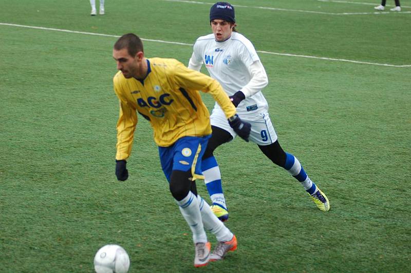 DEBAKL. V prvním utkání děčínské skupiny TL porazily Teplice Armu vysoko 8:0.