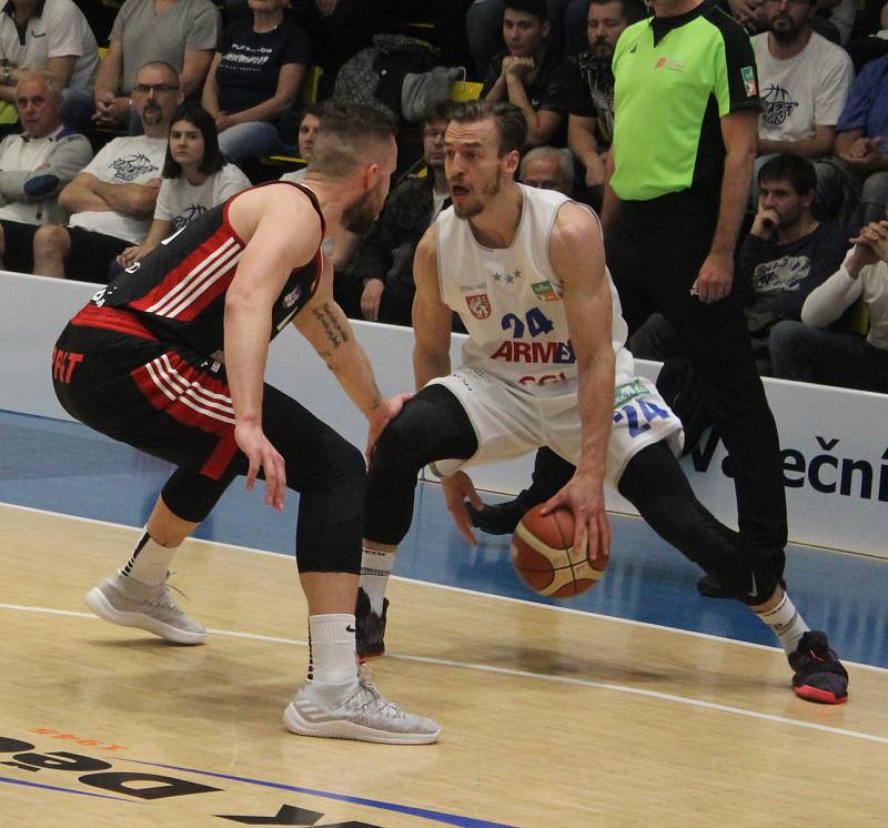 Basketbal play-off šestý zápas semifinále Děčín Svitavy